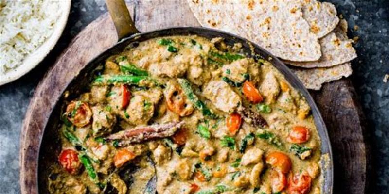 Marinerad kyckling med curry-cashewnötssås