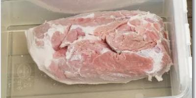 Egen skinka i saltlake