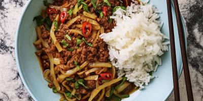 Köttfärs Panna med vitkål